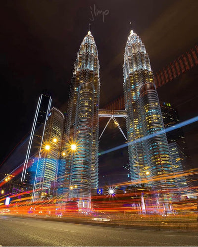 Light Trails at the Petrona Twin Towers with Jose Luis Martinez